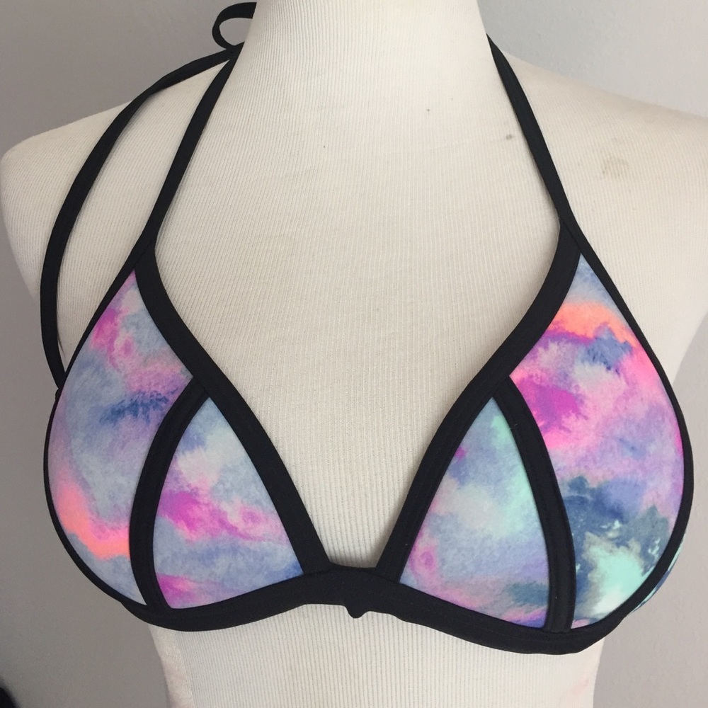 PINK marbled bikini top.